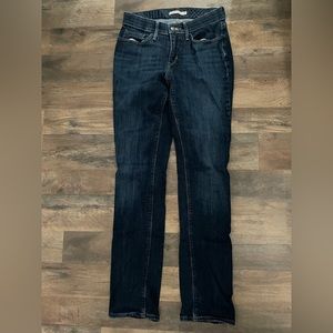 Levi’s 525 Perfect waist straight jeans. Size 4. Great condition!